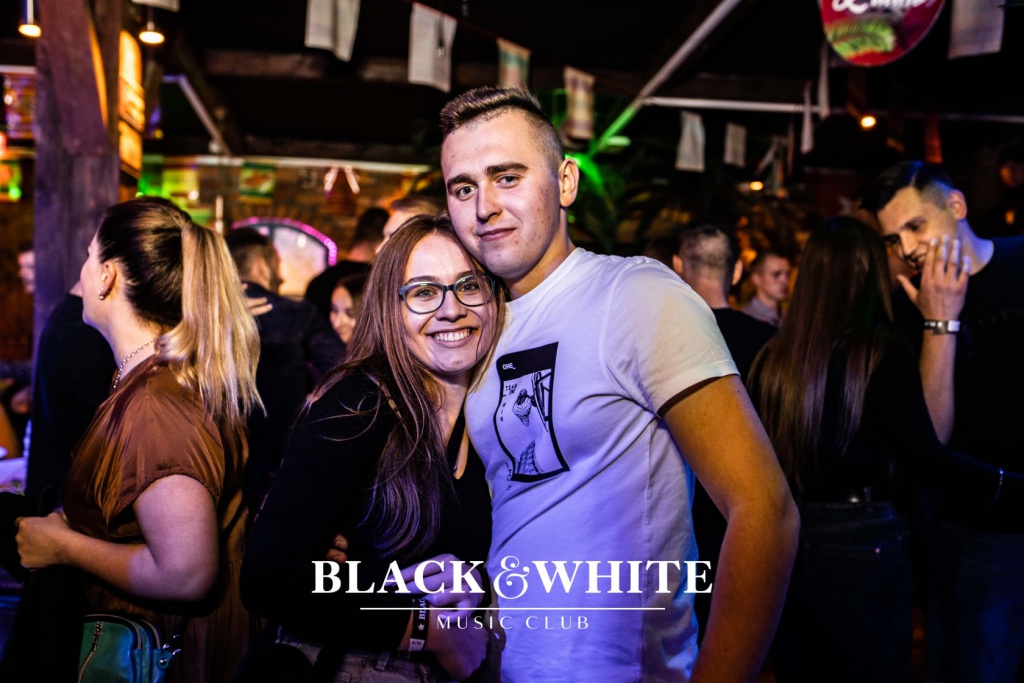 Za zdrowie ex w Clubie Black&White [25.09.2021] - zdjęcie #21 - eOstroleka.pl
