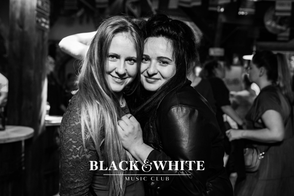 Za zdrowie ex w Clubie Black&White [25.09.2021] - zdjęcie #23 - eOstroleka.pl