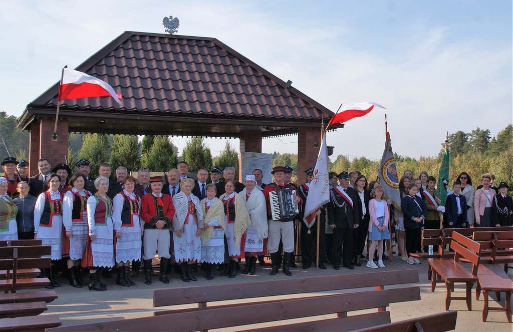77. rocznica pacyfikacji wsi Bandysie [03.10.2021] - zdjęcie #14 - eOstroleka.pl