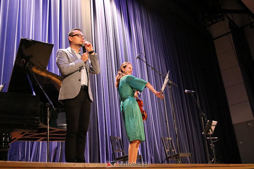 Spotkania z muzyką w Ostrołęckim Centrum Kultury [06.10.2021] - zdjęcie #10 - eOstroleka.pl