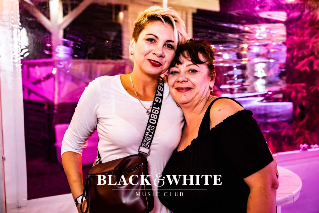 Wielka integracja studencka w Clubie Black&White [02.10.2021] - zdjęcie #2 - eOstroleka.pl
