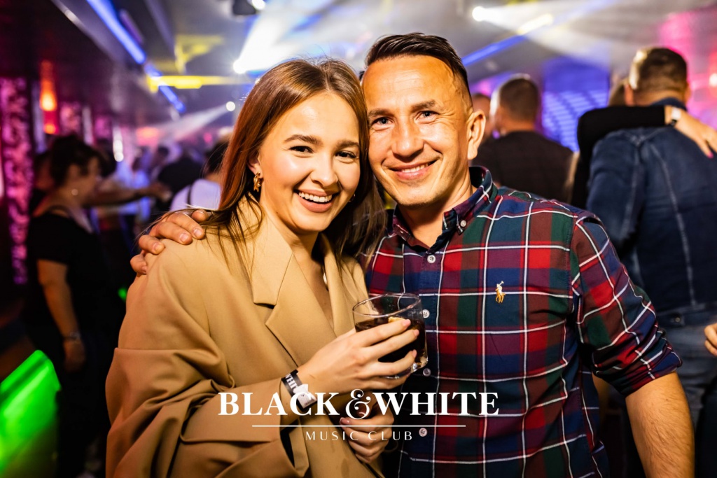 Wielka integracja studencka w Clubie Black&White [02.10.2021] - zdjęcie #5 - eOstroleka.pl