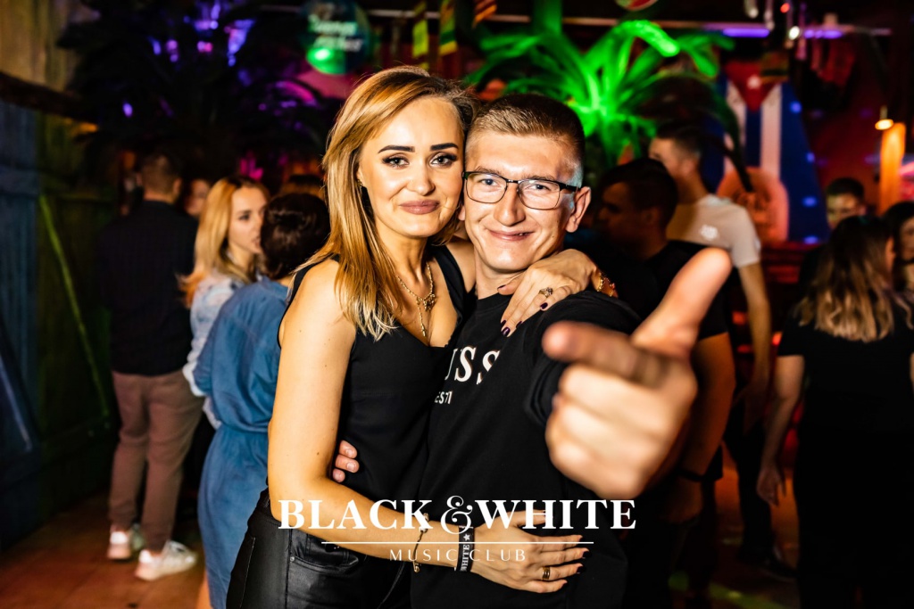 Wielka integracja studencka w Clubie Black&White [02.10.2021] - zdjęcie #35 - eOstroleka.pl