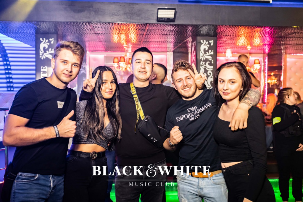 Wielka integracja studencka w Clubie Black&White [02.10.2021] - zdjęcie #38 - eOstroleka.pl