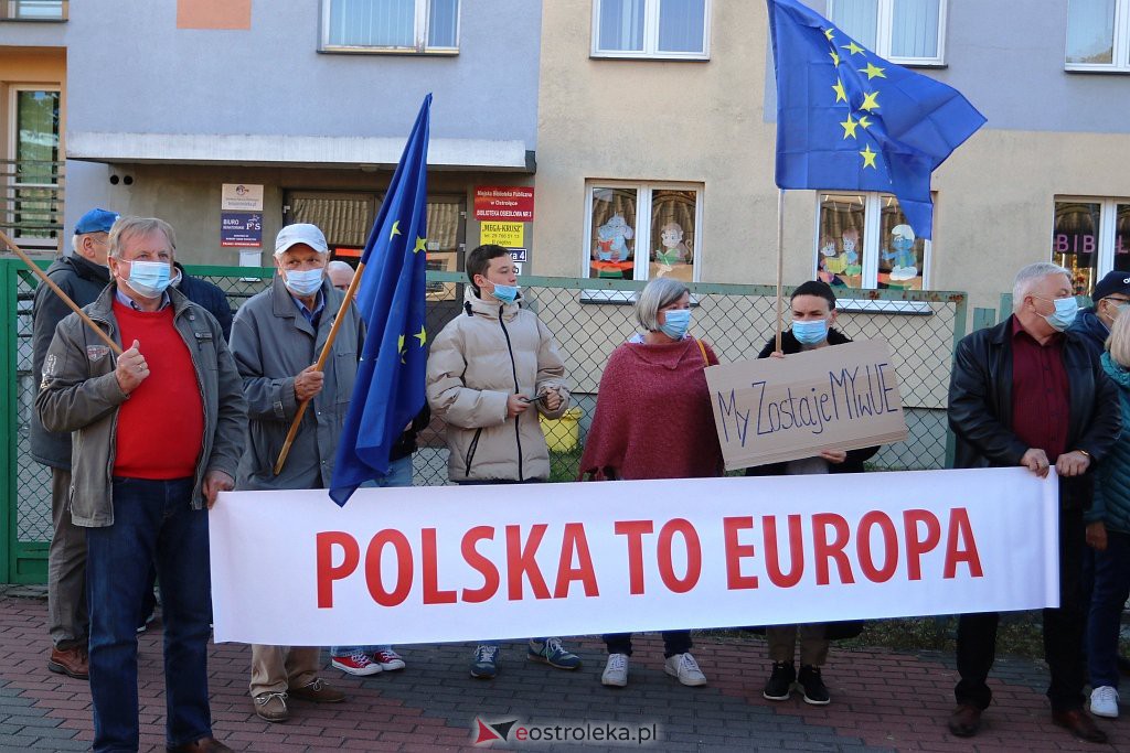Protest przeciwko wyrokowi Trybunału Konstytucyjnego [10.10.2021] - zdjęcie #1 - eOstroleka.pl