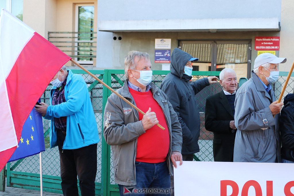 Protest przeciwko wyrokowi Trybunału Konstytucyjnego [10.10.2021] - zdjęcie #12 - eOstroleka.pl
