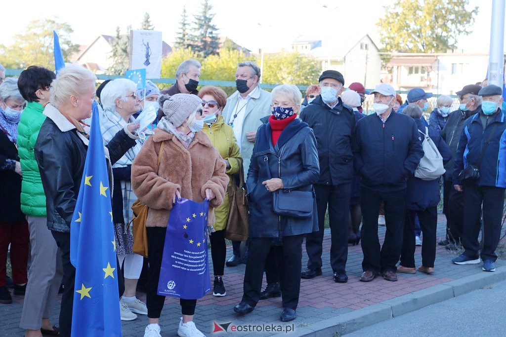 Protest przeciwko wyrokowi Trybunału Konstytucyjnego [10.10.2021] - zdjęcie #9 - eOstroleka.pl