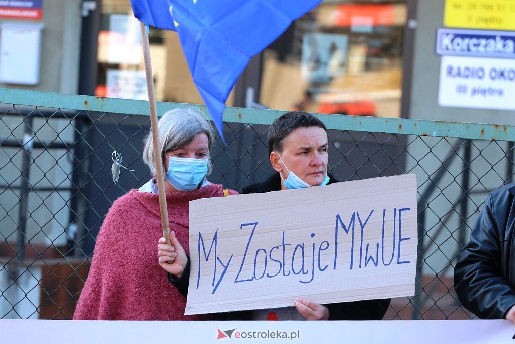 Protest przeciwko wyrokowi Trybunału Konstytucyjnego [10.10.2021] - zdjęcie #19 - eOstroleka.pl