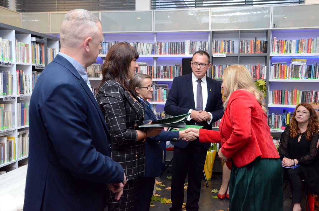 Dzień Edukacji Narodowej w Kadzidle [14.10.2021] - zdjęcie #42 - eOstroleka.pl