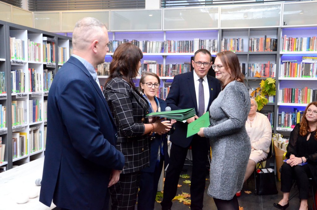Dzień Edukacji Narodowej w Kadzidle [14.10.2021] - zdjęcie #23 - eOstroleka.pl