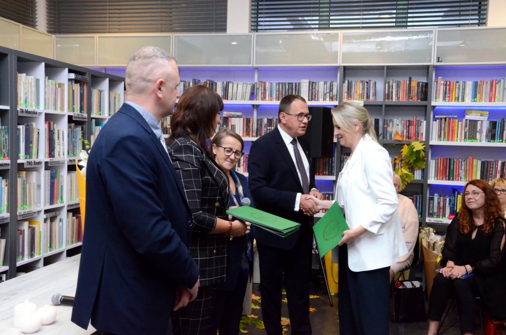 Dzień Edukacji Narodowej w Kadzidle [14.10.2021] - zdjęcie #21 - eOstroleka.pl