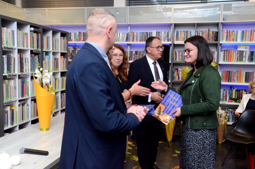 Dzień Edukacji Narodowej w Kadzidle [14.10.2021] - zdjęcie #16 - eOstroleka.pl