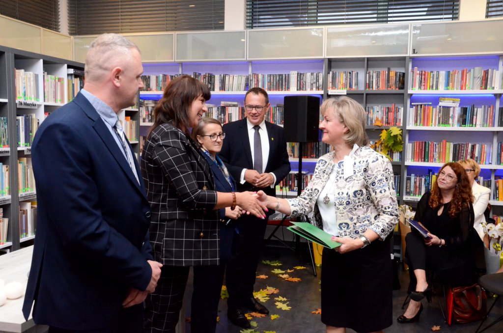 Dzień Edukacji Narodowej w Kadzidle [14.10.2021] - zdjęcie #2 - eOstroleka.pl