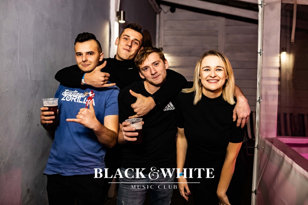 Kartky w Clubie Black&White [08.10.2021] - zdjęcie #13 - eOstroleka.pl