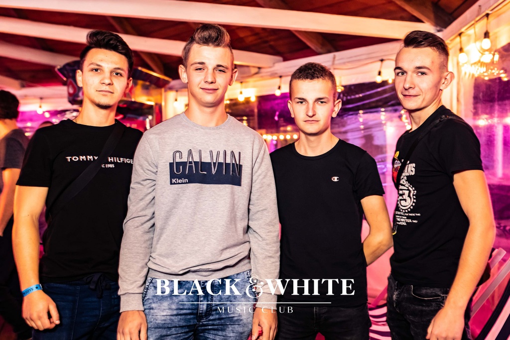 Kartky w Clubie Black&White [08.10.2021] - zdjęcie #18 - eOstroleka.pl
