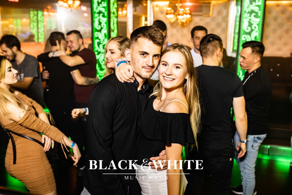 Kartky w Clubie Black&White [08.10.2021] - zdjęcie #19 - eOstroleka.pl
