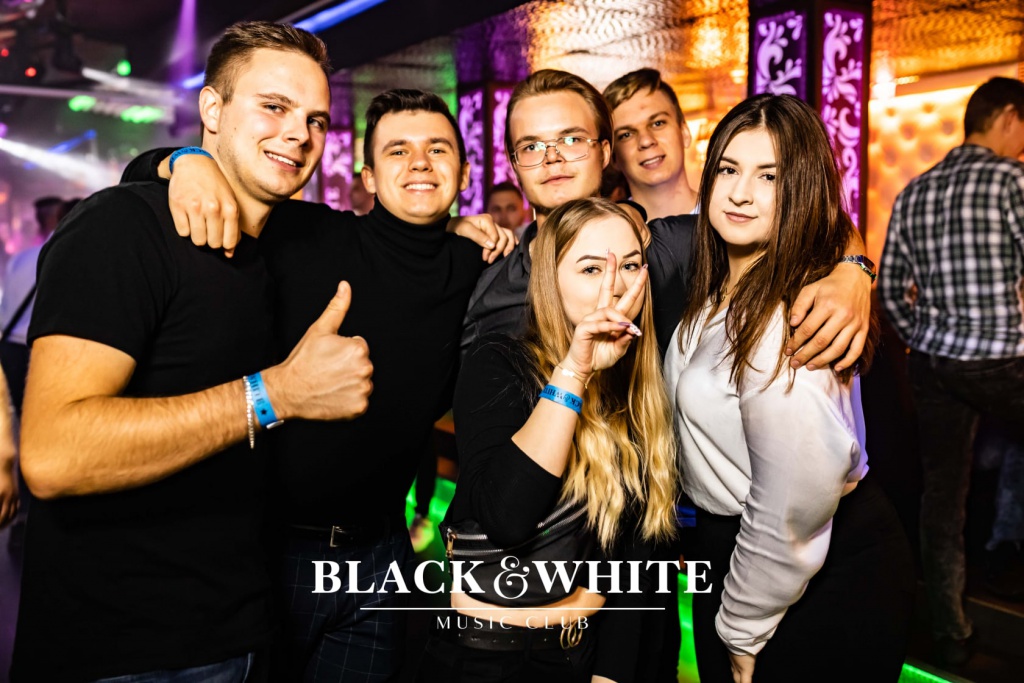 Kartky w Clubie Black&White [08.10.2021] - zdjęcie #20 - eOstroleka.pl