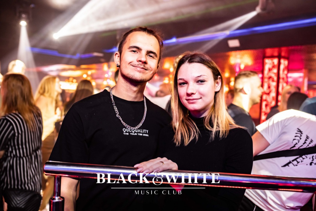 Kartky w Clubie Black&White [08.10.2021] - zdjęcie #85 - eOstroleka.pl