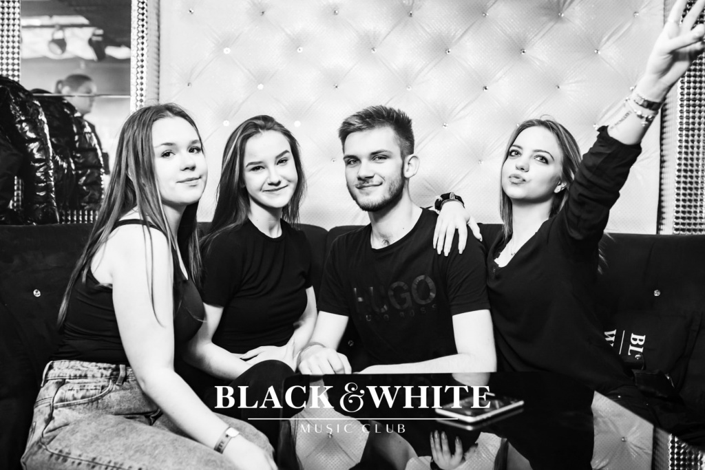 Kartky w Clubie Black&White [08.10.2021] - zdjęcie #13 - eOstroleka.pl
