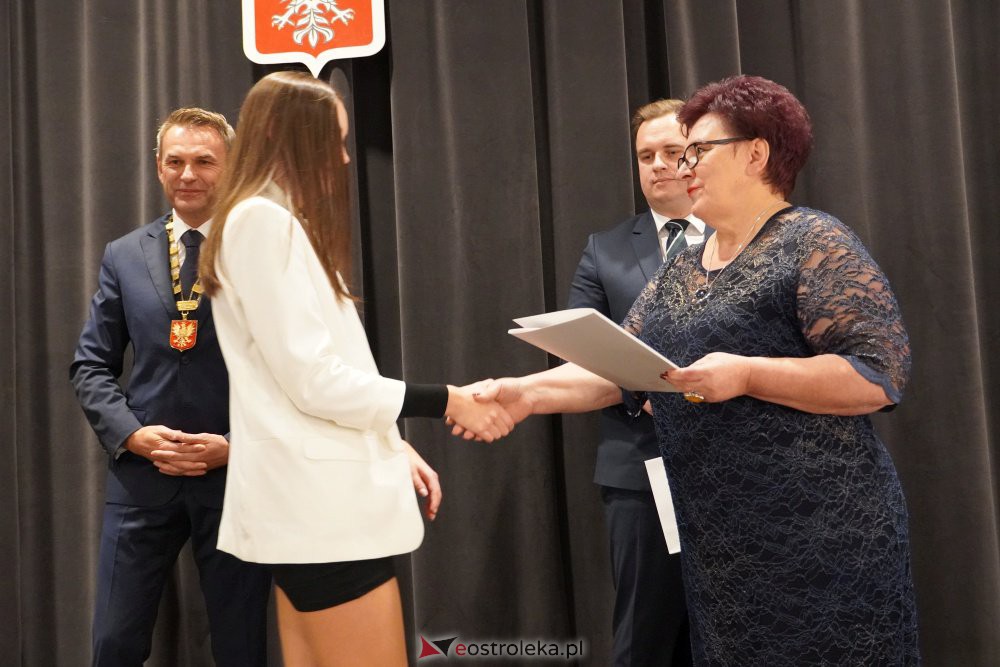 I sesja Młodzieżowej Rady Miasta II Kadencji - zdjęcie #32 - eOstroleka.pl