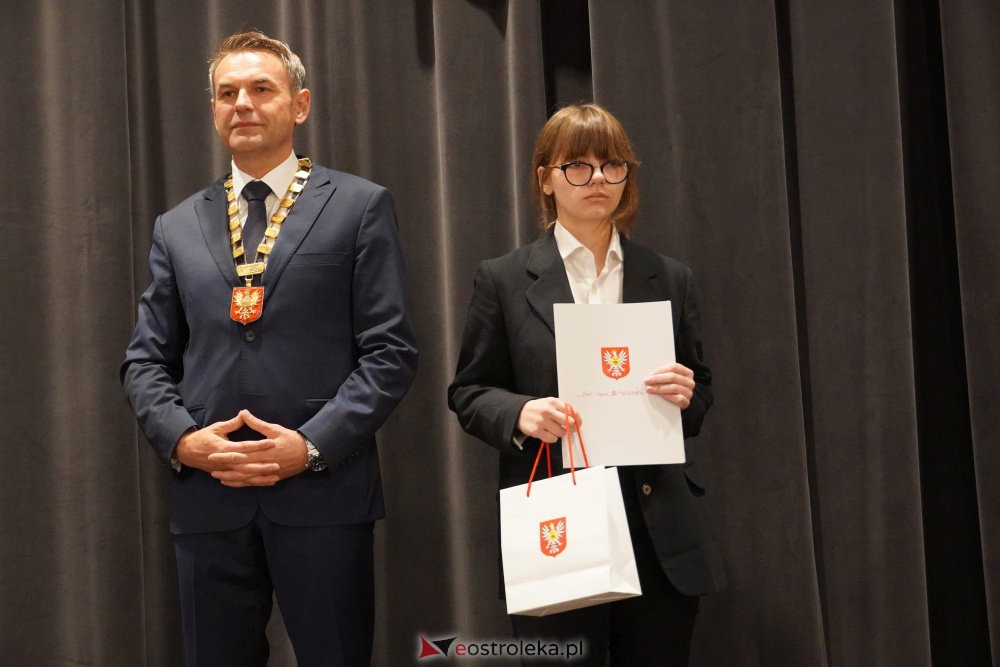 I sesja Młodzieżowej Rady Miasta II Kadencji - zdjęcie #26 - eOstroleka.pl