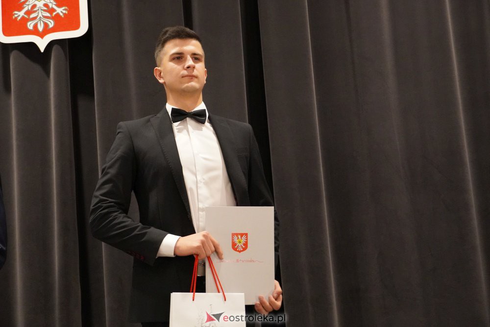 I sesja Młodzieżowej Rady Miasta II Kadencji - zdjęcie #21 - eOstroleka.pl