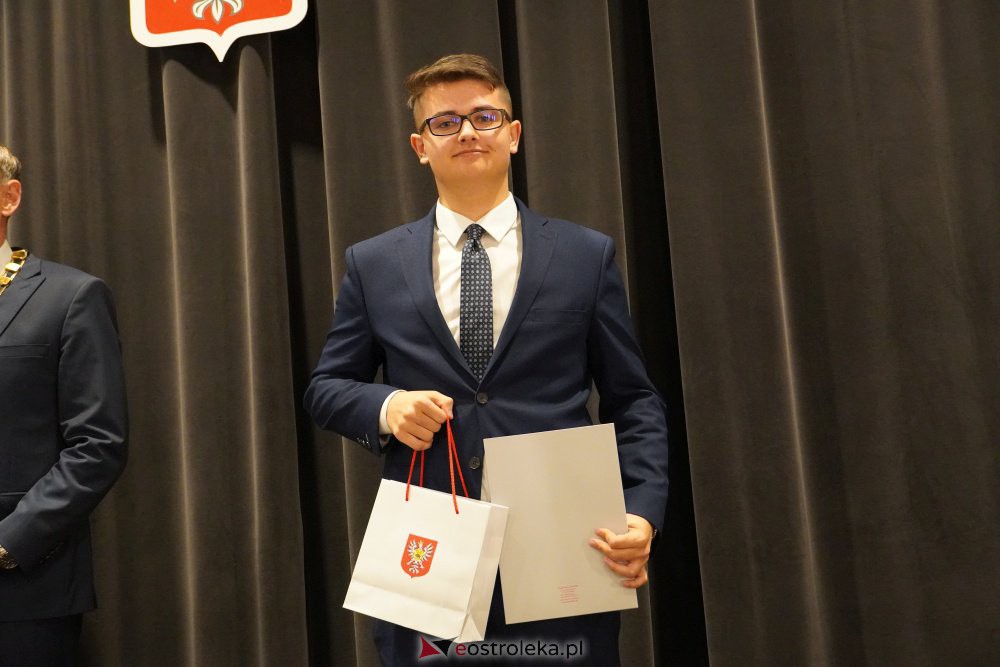 I sesja Młodzieżowej Rady Miasta II Kadencji - zdjęcie #15 - eOstroleka.pl