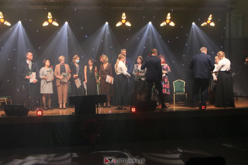 Dzień Nauczyciela w Ostrołęce [14.10.2021] - zdjęcie #94 - eOstroleka.pl