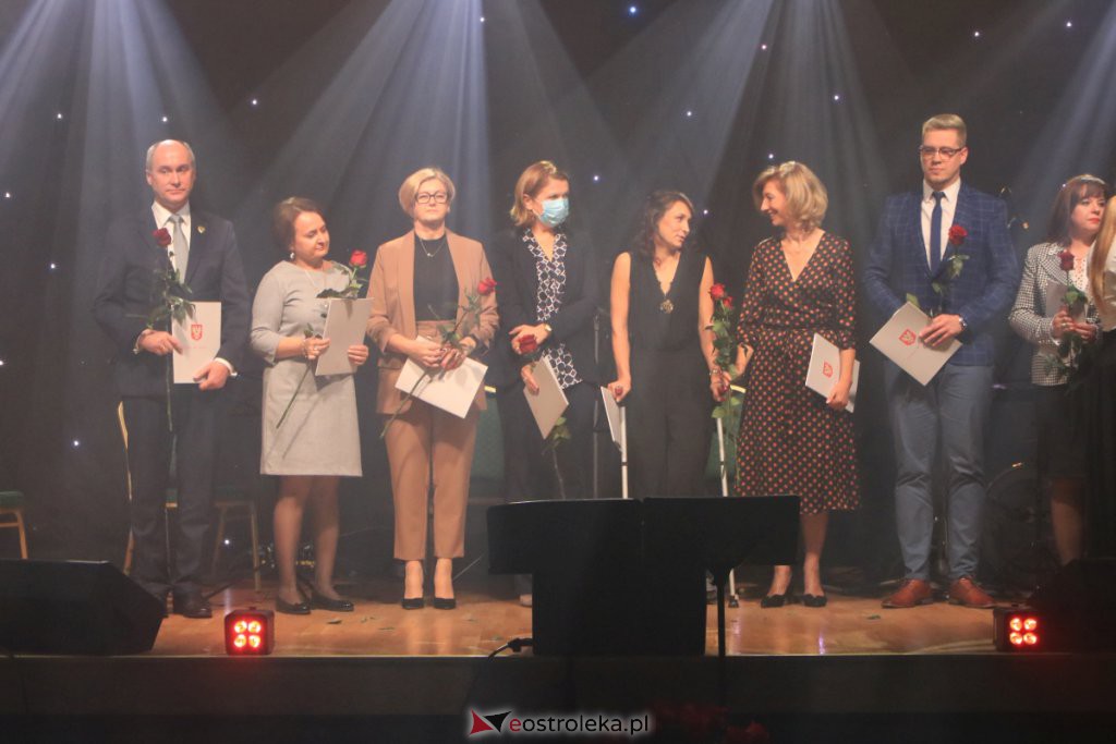 Dzień Nauczyciela w Ostrołęce [14.10.2021] - zdjęcie #93 - eOstroleka.pl