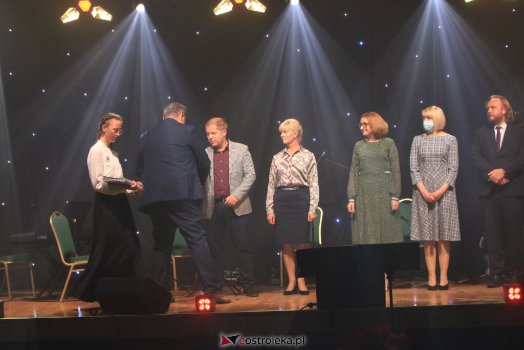 Dzień Nauczyciela w Ostrołęce [14.10.2021] - zdjęcie #88 - eOstroleka.pl