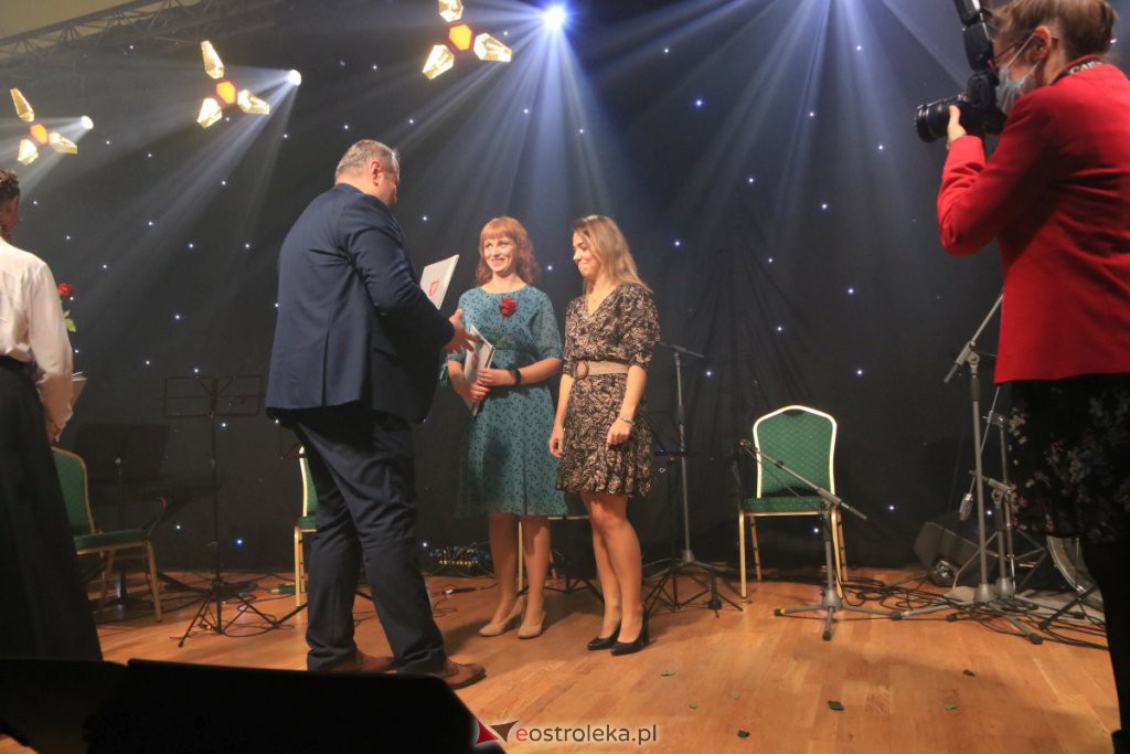 Dzień Nauczyciela w Ostrołęce [14.10.2021] - zdjęcie #45 - eOstroleka.pl