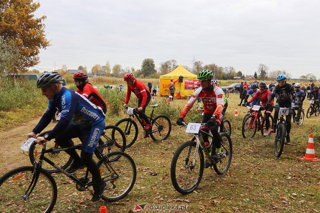 Kolarski wyścig jesieni w Czarnowcu [17.10.2021] - zdjęcie #62 - eOstroleka.pl