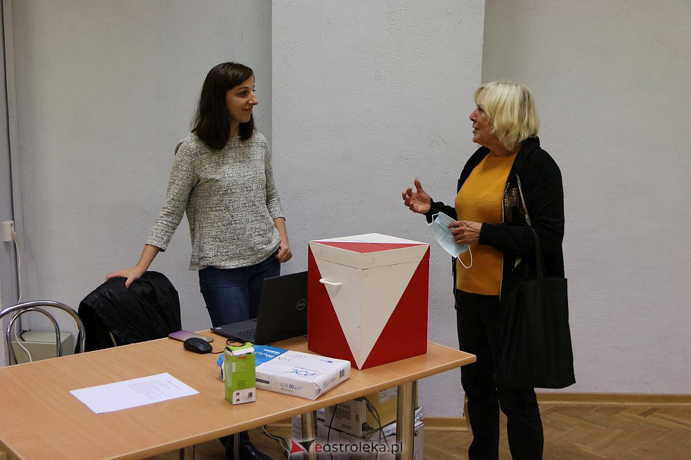 Wybory uzupełniające do Rady Osiedla Dzieci Polskich [20.10.2021] - zdjęcie #5 - eOstroleka.pl