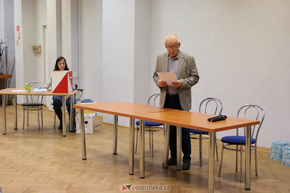 Wybory uzupełniające do Rady Osiedla Dzieci Polskich [20.10.2021] - zdjęcie #14 - eOstroleka.pl