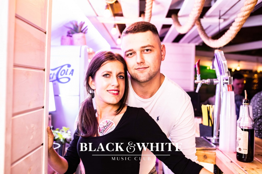 Licealne otrzęsiny w Clubie Black&White [15.10.2021] - zdjęcie #24 - eOstroleka.pl