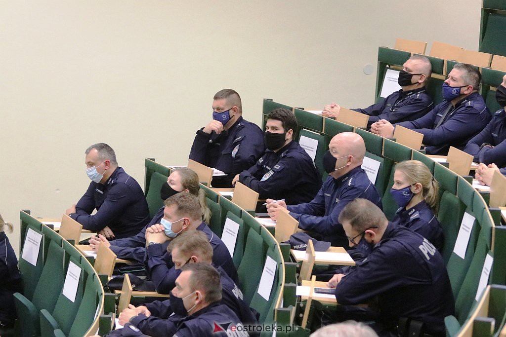 Policyjna debata o bezpieczeństwie [21.10.2021] - zdjęcie #13 - eOstroleka.pl