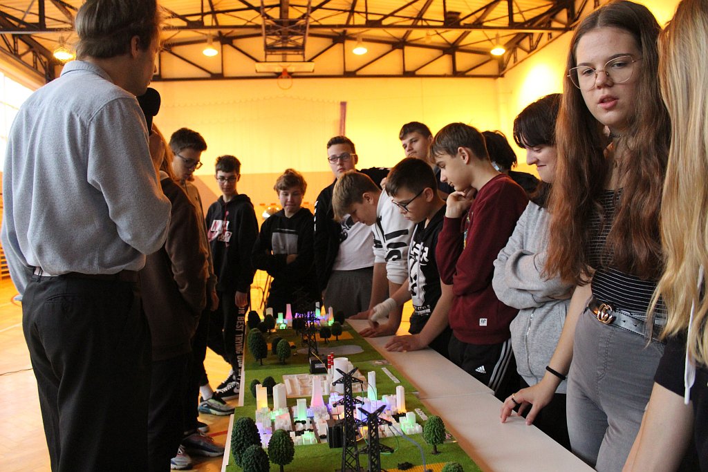 Akademia Mocy w SP 10 Ostrołęka [18-20.10.2021] - zdjęcie #3 - eOstroleka.pl