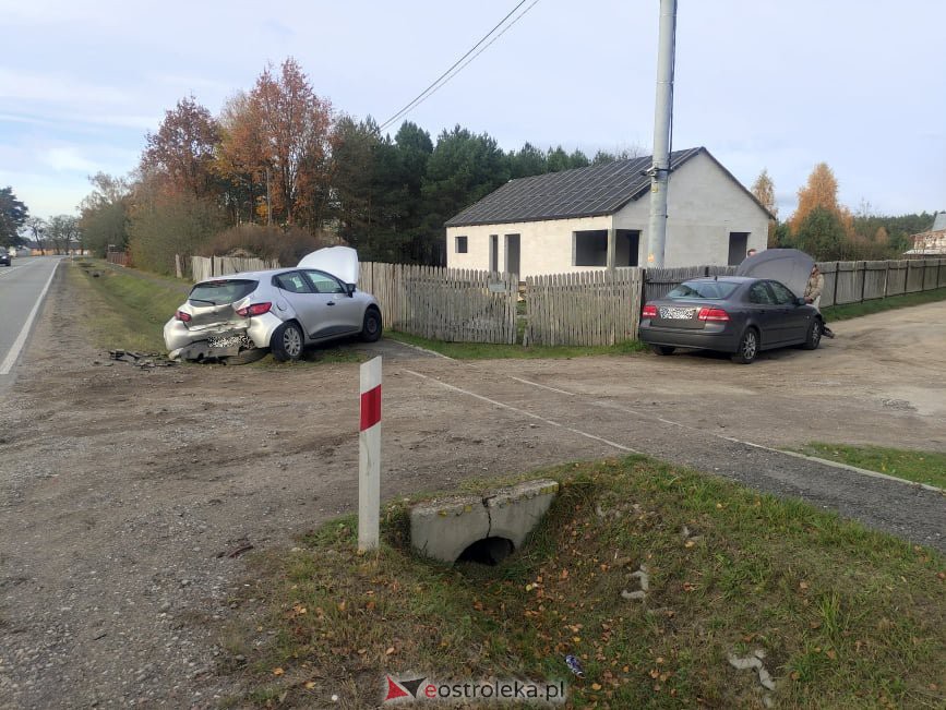 Wypadek w Antoniach na DK-53 [24.10.2021] - zdjęcie #1 - eOstroleka.pl