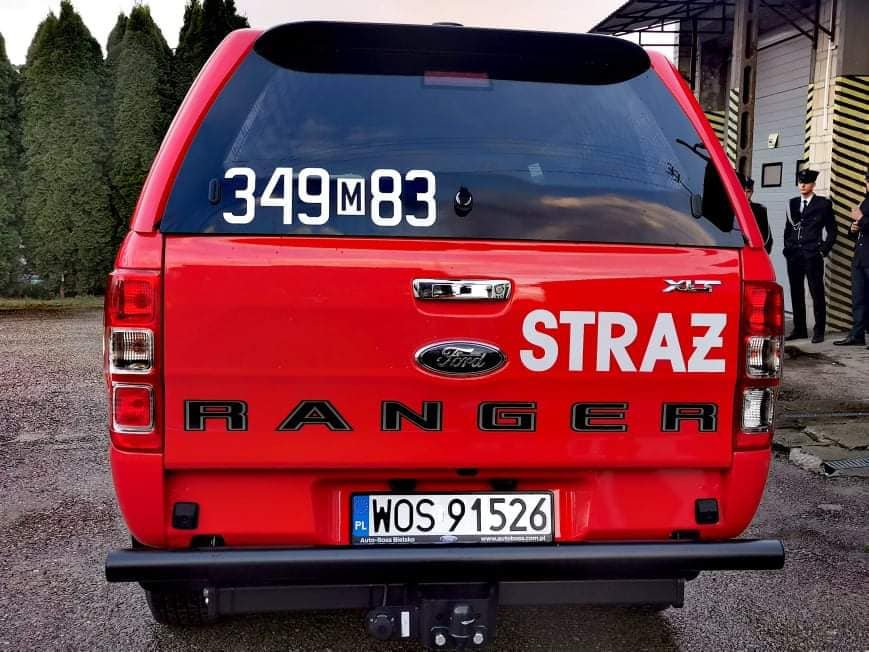 Tak strażacy ochotnicy z Rzekunia witali w swojej jednostce nowego forda rangera [25.10.2021] - zdjęcie #4 - eOstroleka.pl