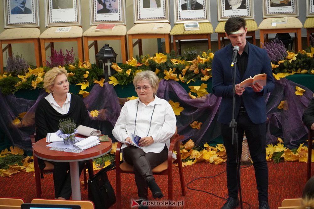 Narwiańskie Zaduszki literackie [25.10.2021] - zdjęcie #8 - eOstroleka.pl