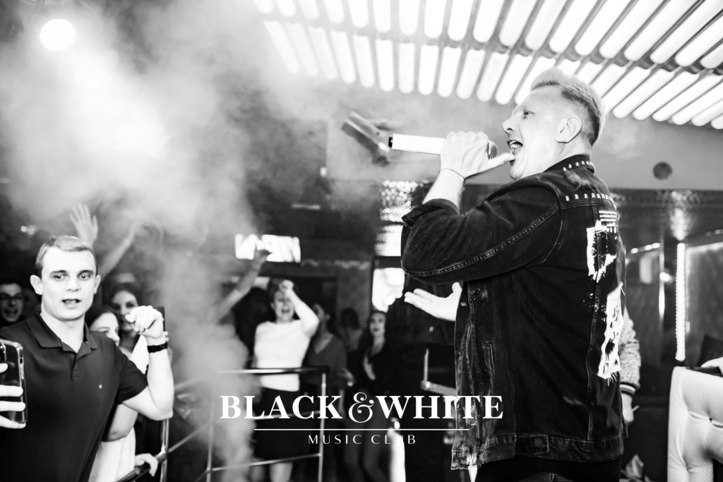 D-Bomb w Clubie Black&White [16.10.2021] - zdjęcie #22 - eOstroleka.pl