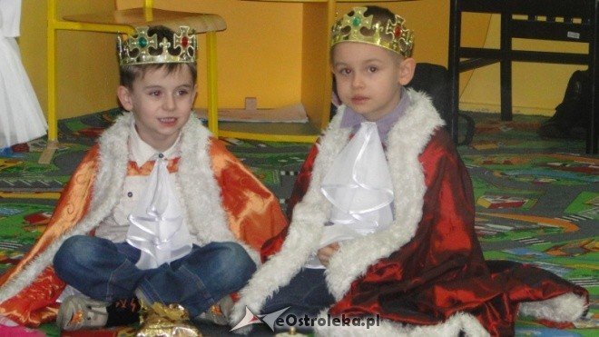 Dzień babci i dziadka w przedszkolu nr.16 - zdjęcie #15 - eOstroleka.pl