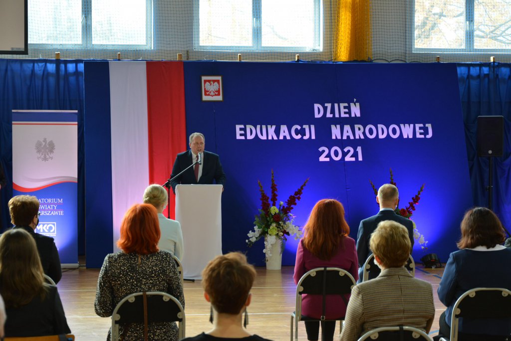 Dzień Edukacji Narodowej 2021 w Olszewie-Borkach - zdjęcie #1 - eOstroleka.pl
