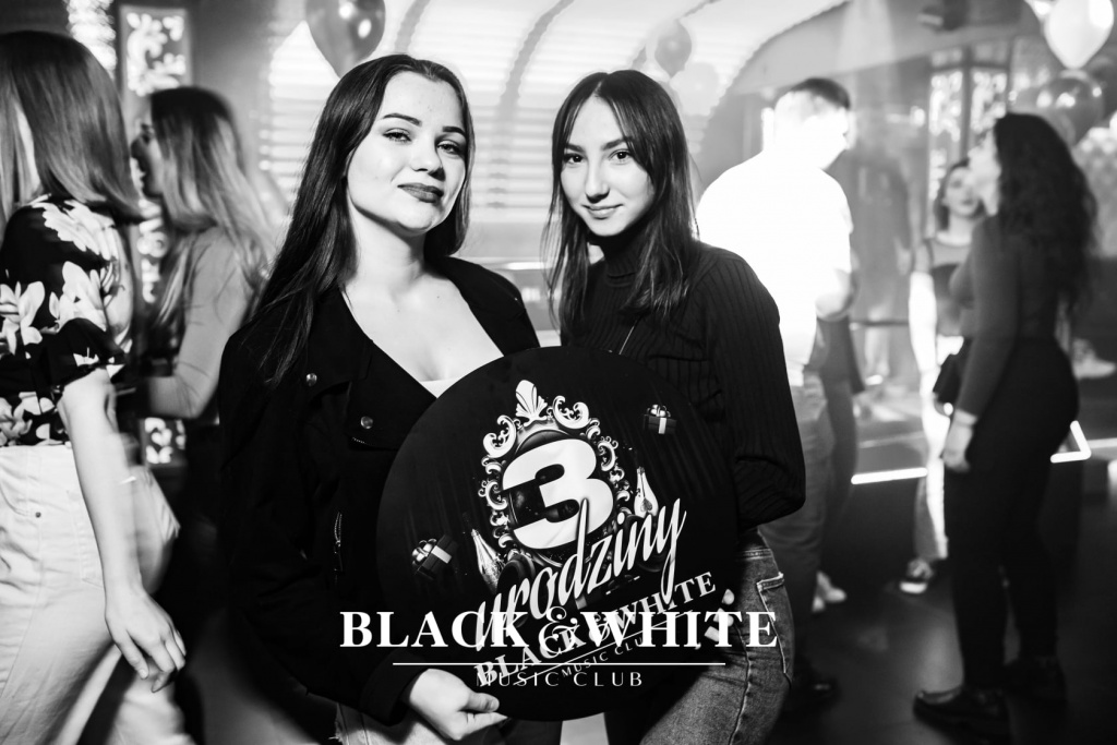Łobuzy na trzecie urodziny Clubu Black&White [22.10.2021] - zdjęcie #80 - eOstroleka.pl