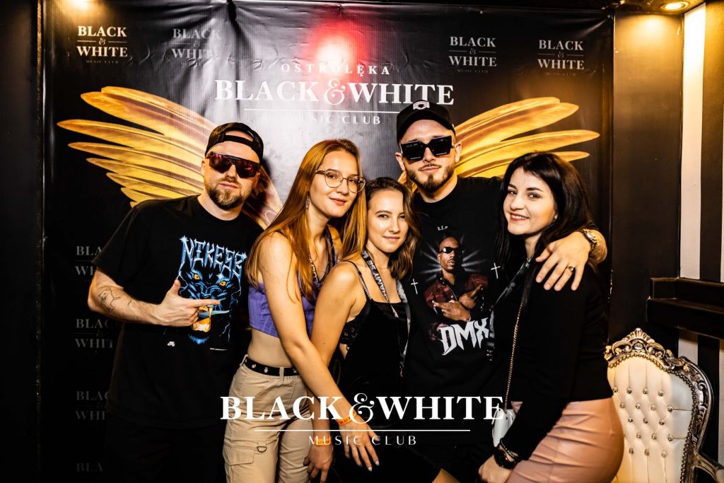 Łobuzy na trzecie urodziny Clubu Black&White [22.10.2021] - zdjęcie #77 - eOstroleka.pl