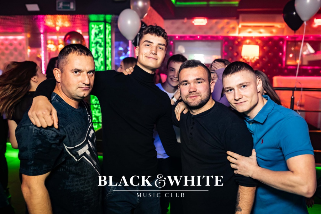 Łobuzy na trzecie urodziny Clubu Black&White [22.10.2021] - zdjęcie #65 - eOstroleka.pl
