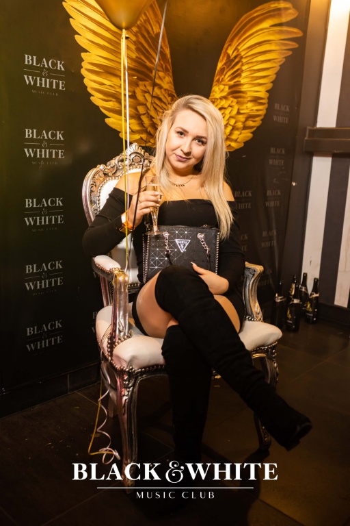 Łobuzy na trzecie urodziny Clubu Black&White [22.10.2021] - zdjęcie #39 - eOstroleka.pl