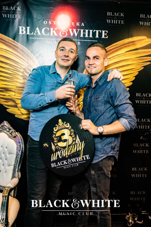 Łobuzy na trzecie urodziny Clubu Black&White [22.10.2021] - zdjęcie #38 - eOstroleka.pl