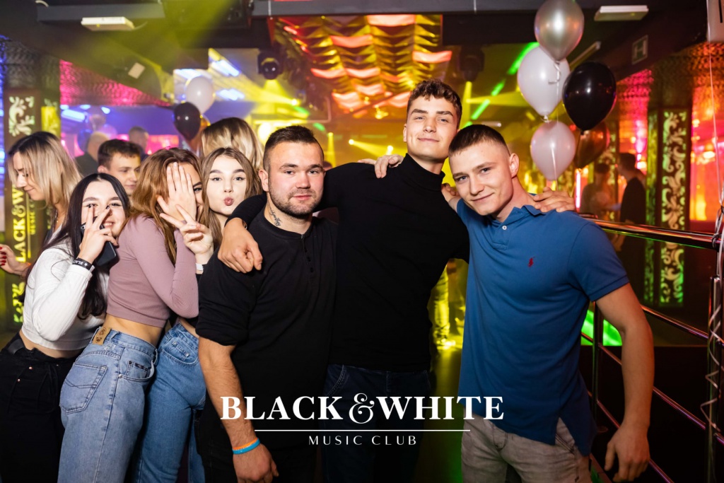 Łobuzy na trzecie urodziny Clubu Black&White [22.10.2021] - zdjęcie #2 - eOstroleka.pl