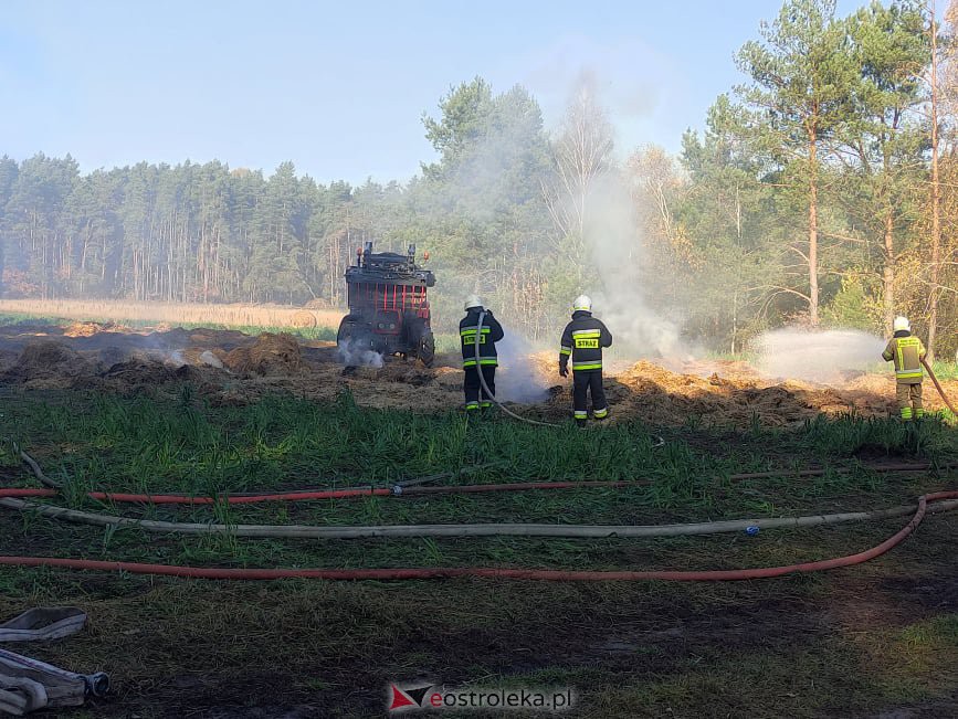 Pożar w Dzwonku [29.10.2021] - zdjęcie #11 - eOstroleka.pl